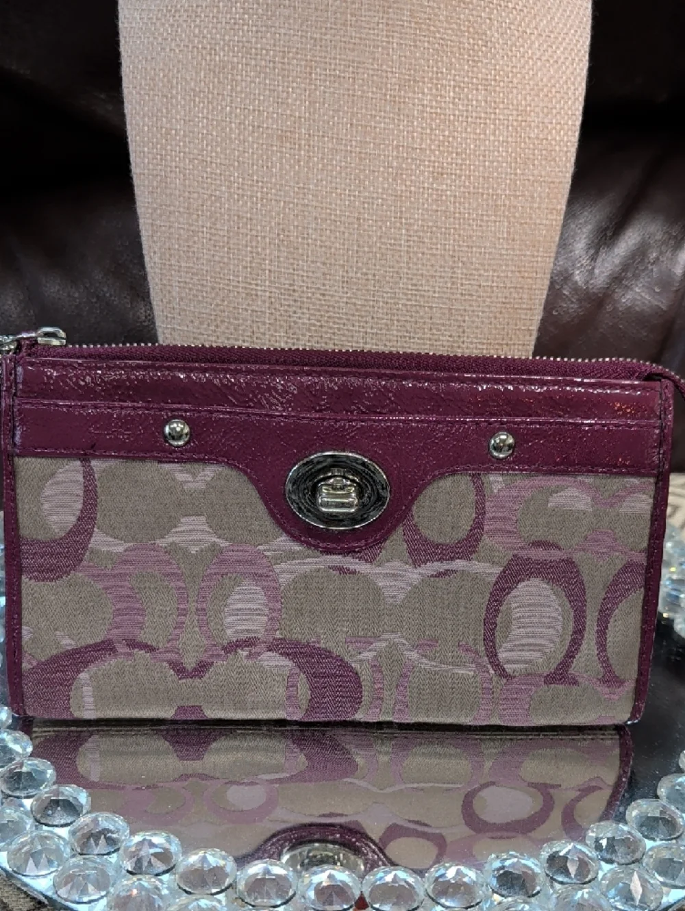 Coach Penelope Optic Signature Turnlock Wristlet EUC